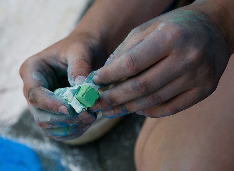 Geldern Straßenmaler D35_9724 als Smart-Objekt-1 Kopie.jpg - Leider darf ich aus urheberrechtlichen Gründen auf meiner Webseite keine gemalten Bilder und auch keine Gesichter der Künstler veröffentlichen. Aus diesem Grund sind hier auch nur Detailaufnahem zu sehen